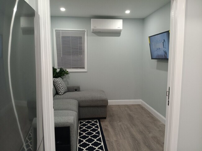 Foto del edificio - 1111 Atwells Ave