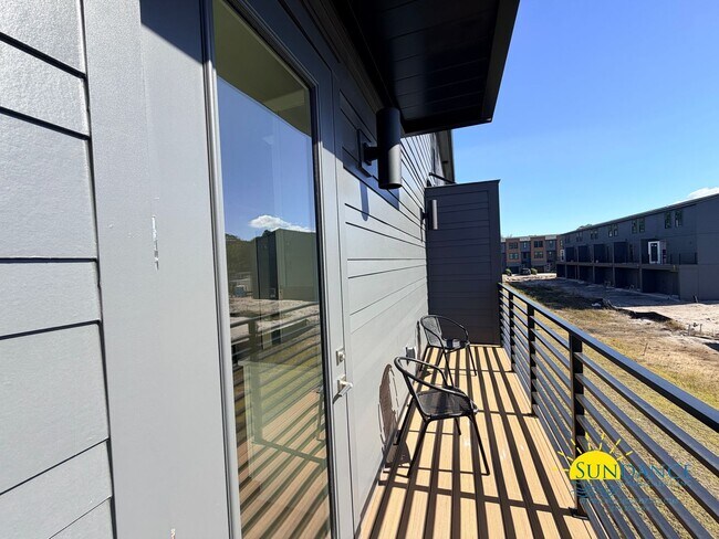 Foto del edificio - Brand-New 3-Story Townhome in BlueScape – Minutes to 30A Beaches!