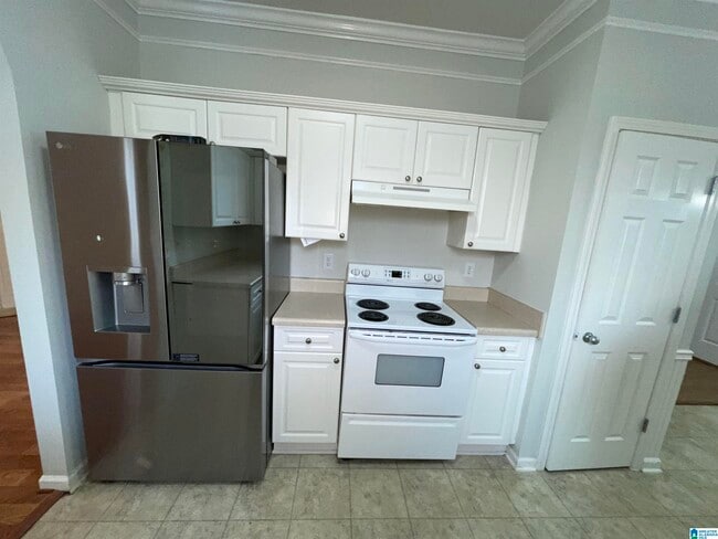 Building Photo - 401 Midridge Ln