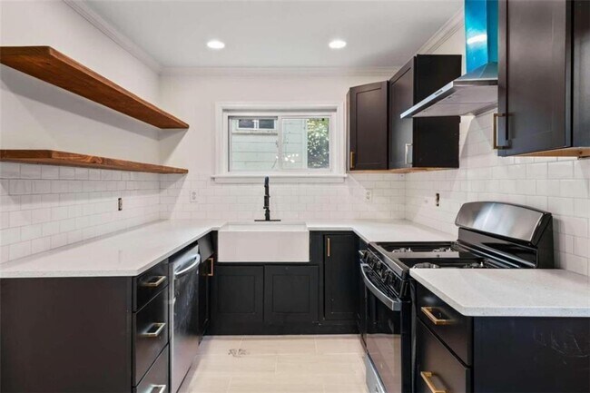 Foto del edificio - 2735 Defoors Ferry Rd NW