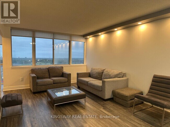 Building Photo - 350-1350 Webb Dr