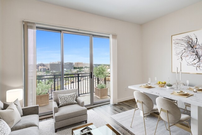 Building Photo - 111 Harbor Point