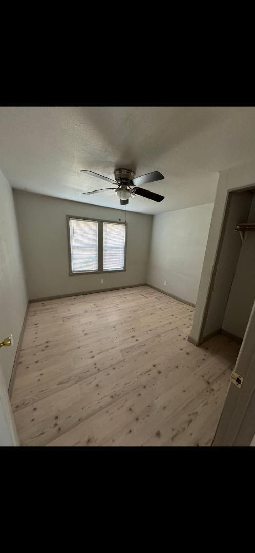 Foto del edificio - 702 E 2nd St