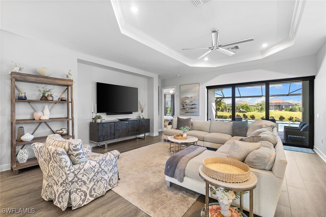 Foto principal - 15345 Aprile St