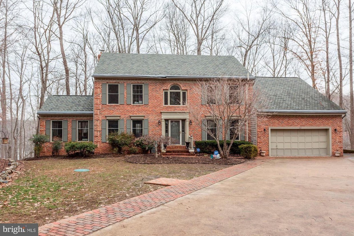 Primary Photo - 5147 Cannon Bluff Dr