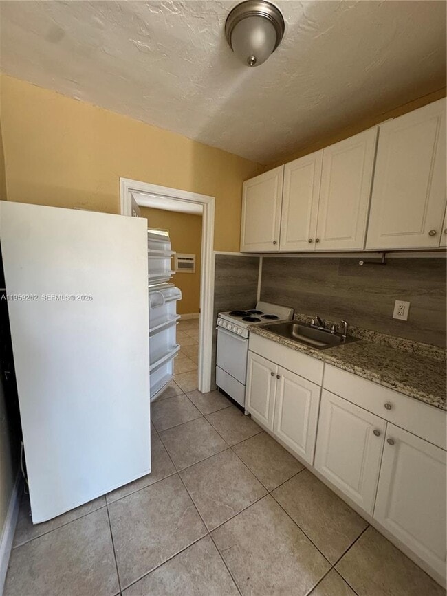 Foto del edificio - 4404 SW 22nd St