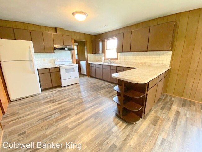 Building Photo - 4 br, 3 bath House - 137 Whitt Rd