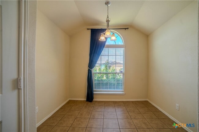 Building Photo - 6604 Katy Creek Ln
