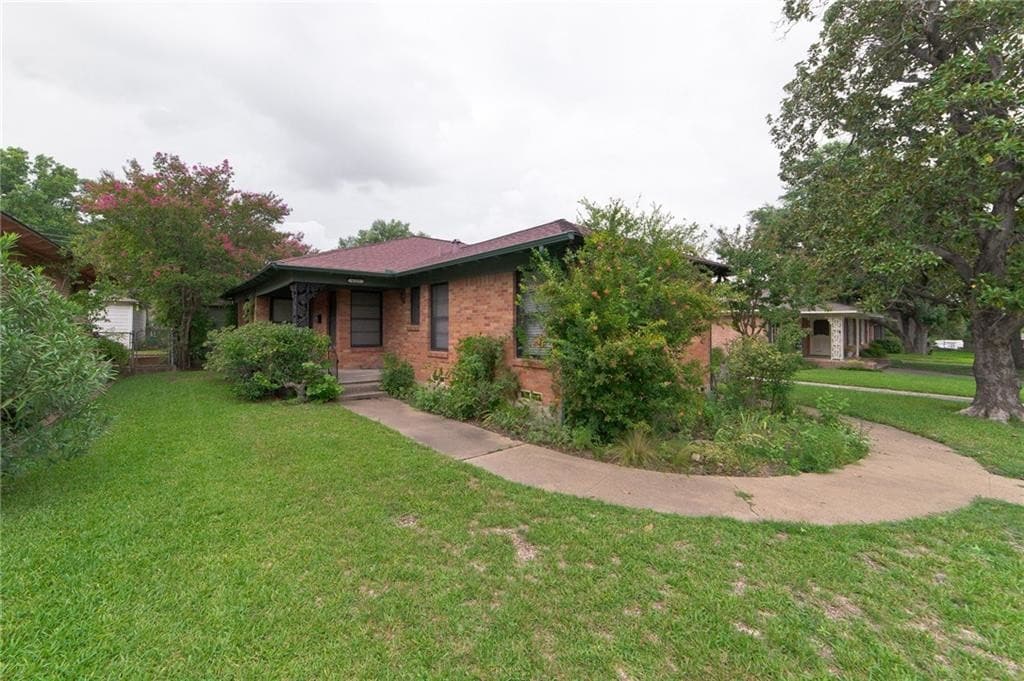 Primary Photo - 6525 St Moritz Ave