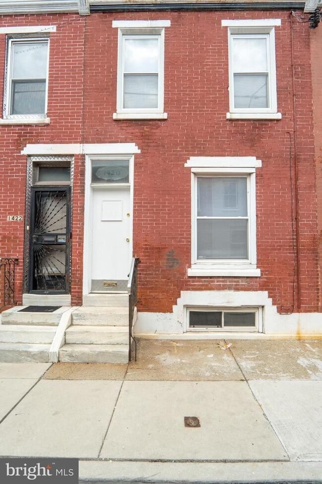 Building Photo - 1420 S Hicks St