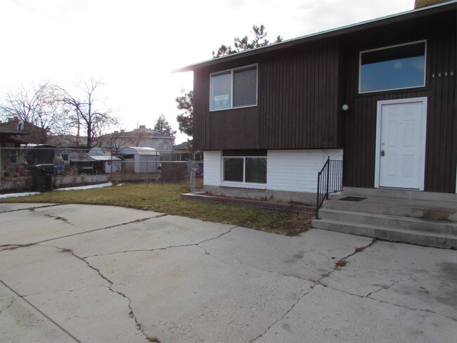 Building Photo - 4498 Dean Dr