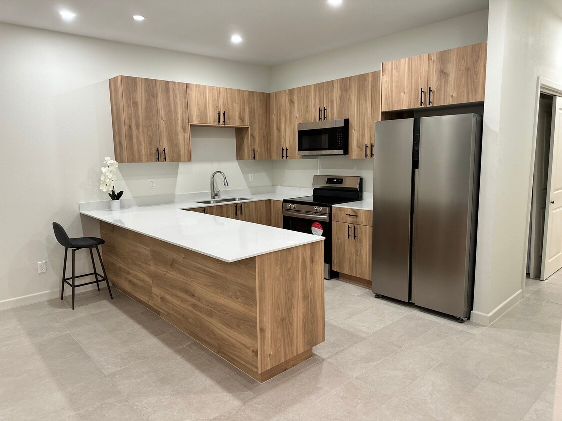 Building Photo - 4984 Alexa Rd