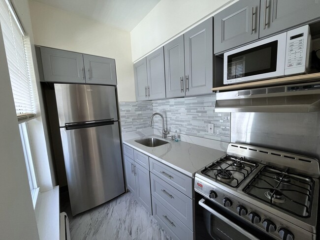 Foto del edificio - 239 Crescent Ln