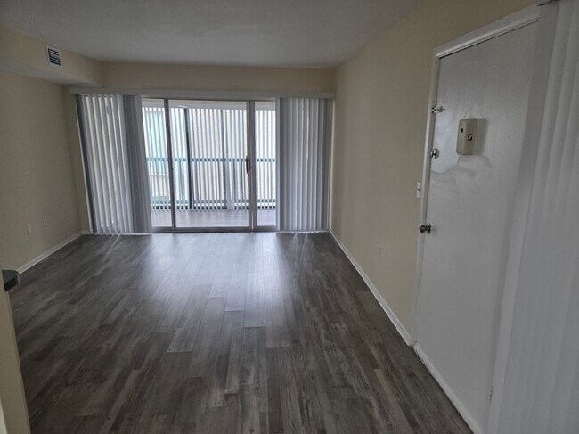 Foto del edificio - 8605 Huron Ct