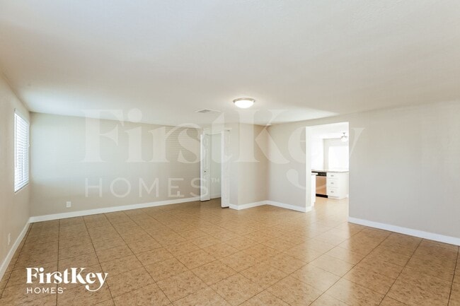 Building Photo - 5015 N 20th Ave