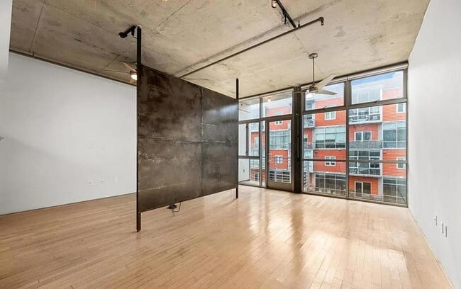 Foto del edificio - 1050 Island Ave