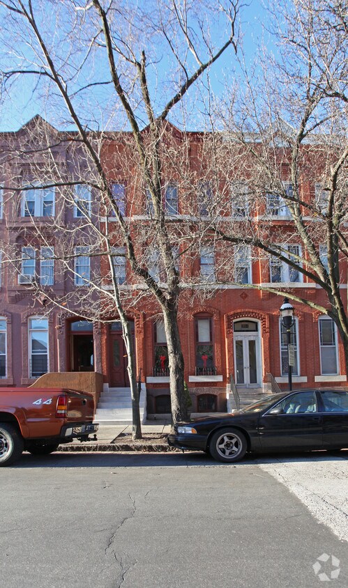 Primary Photo - 1802 Bolton St