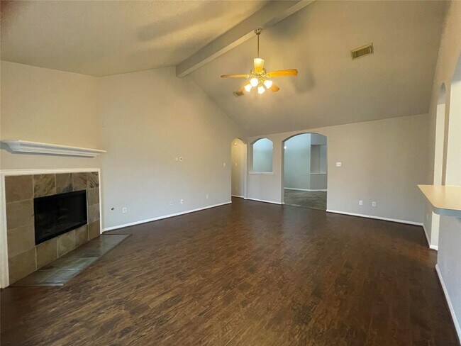 Building Photo - 3219 Spring Ranch Ln