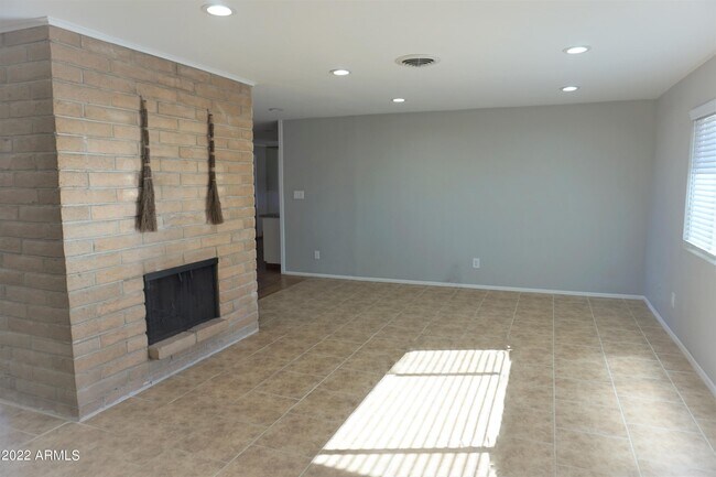 Foto del edificio - 2209 Golf Links Rd