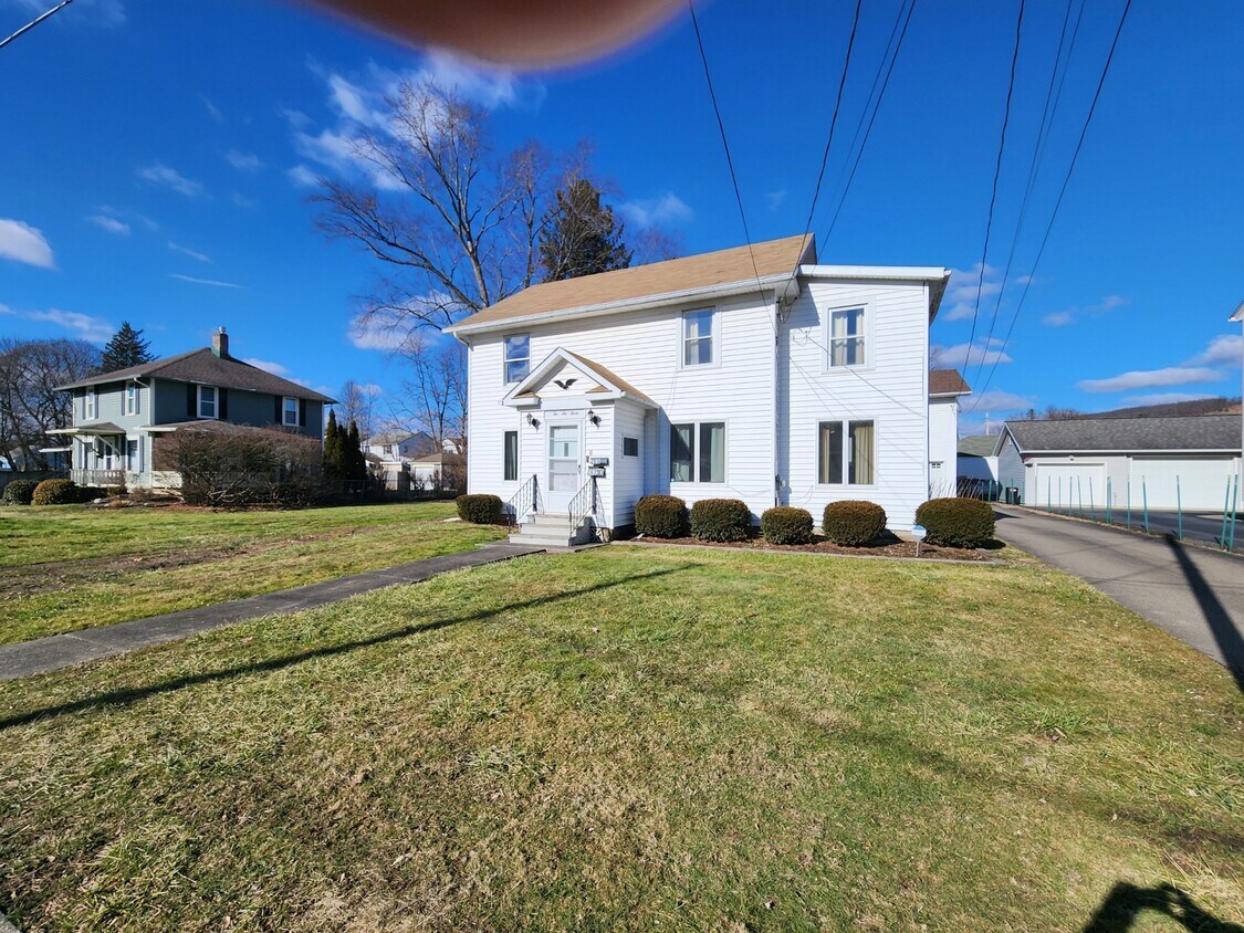 263 Cayuta St, Corning, NY 14830 House Rental in Corning, NY