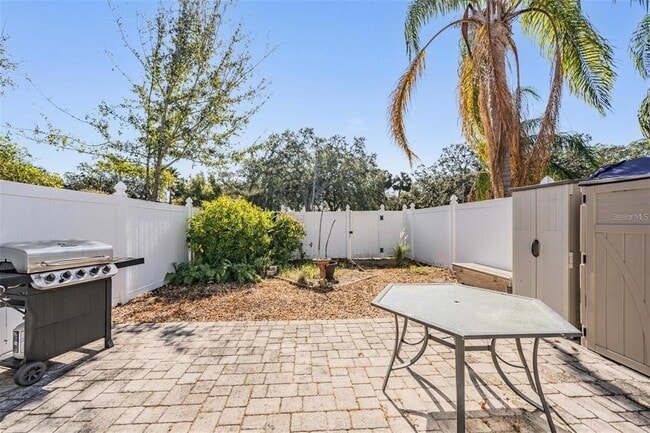 Building Photo - 364 Gloucester St