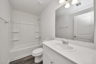 Building Photo - 10315 Malta Trce Dr