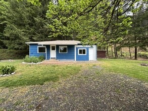 Building Photo - 44791 Quartzville Dr