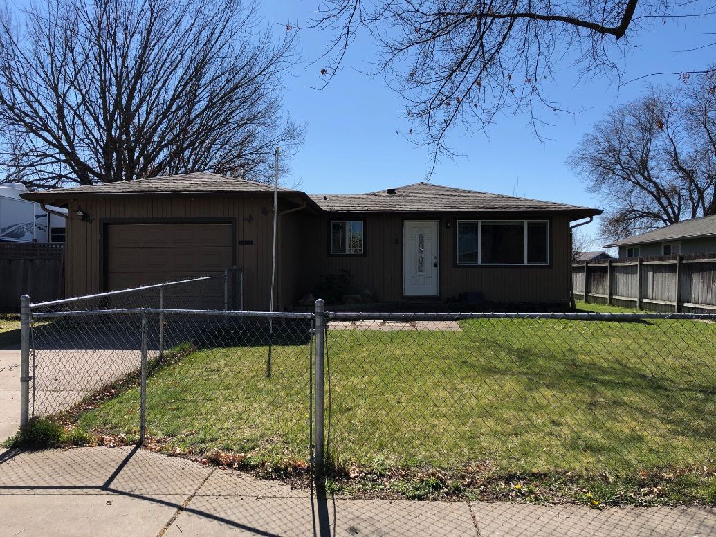 Primary Photo - 2456 Flanders St