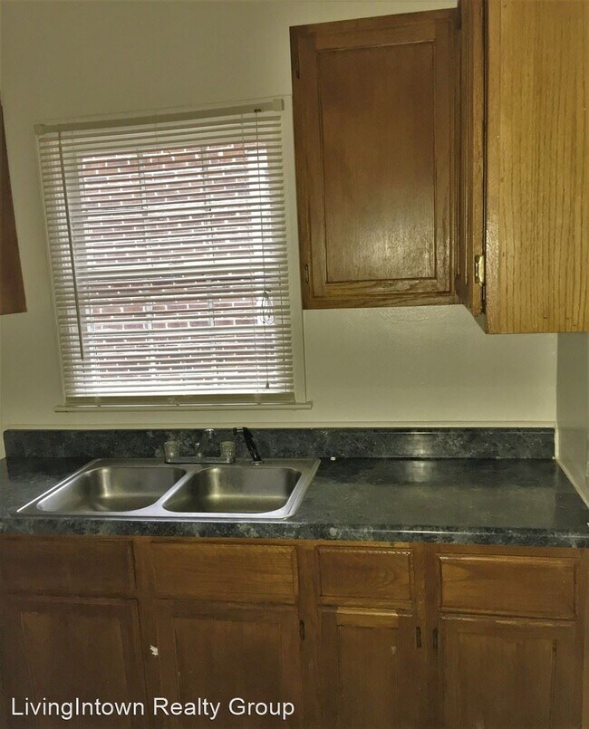 Foto del edificio - 3 br, 2 bath House - 1745 Emerald Avenue