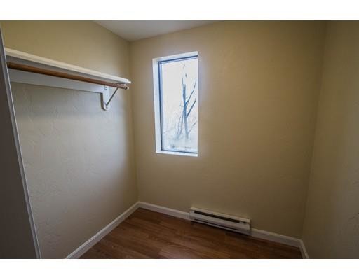 Building Photo - 10 Hulbert Rd