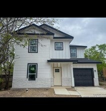 Building Photo - 2111 Hicks Ave