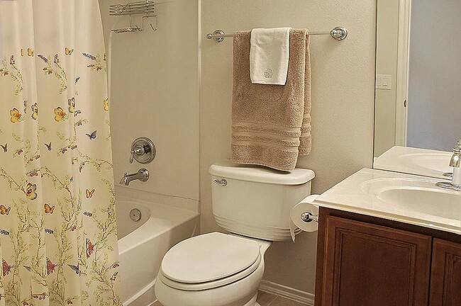 2nd Full Bathroom - 13600 Breton Ridge St