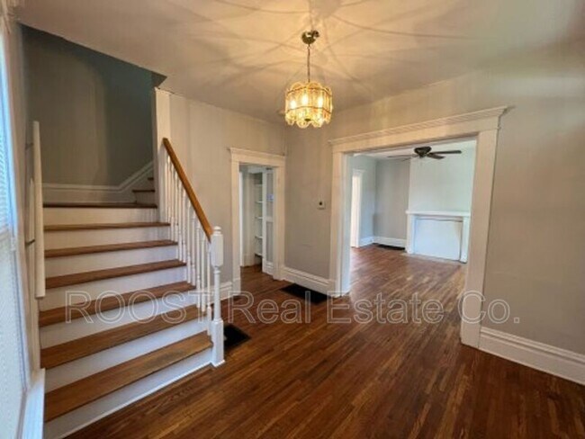 Foto del edificio - 372 E 13th Ave