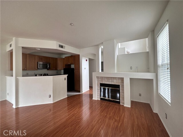 Building Photo - 1703 Elk Grove