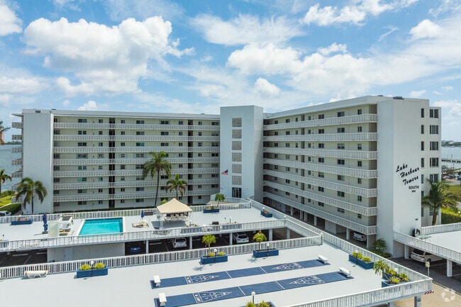 Lake Harbour Towers South