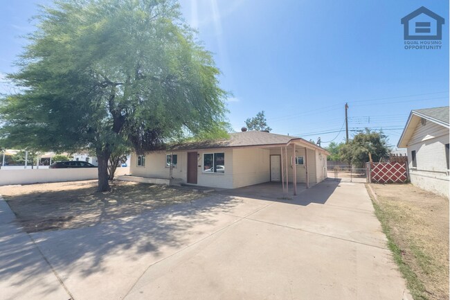 Building Photo - 6532 N 19th Dr