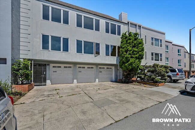 Foto del edificio - 33 Lupine Ave