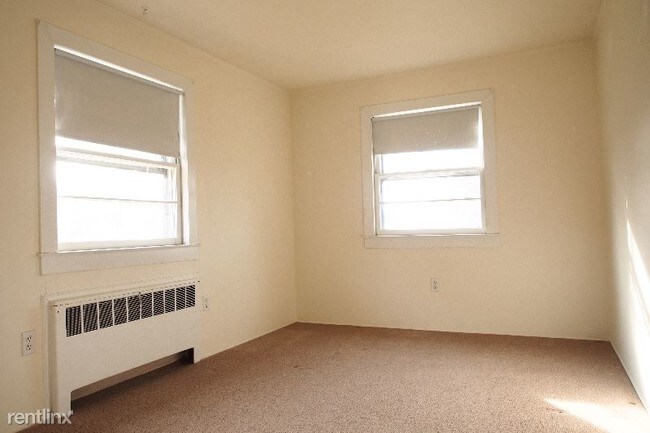 Building Photo - 2 br, 1 bath Apartment - 23 Grove Street