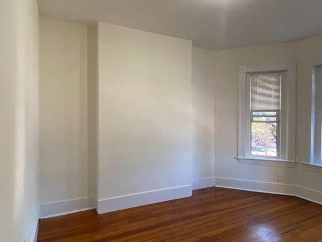 Foto del edificio - Nicely renovated 3 bed in Allston, near the Green Line and Boston University!