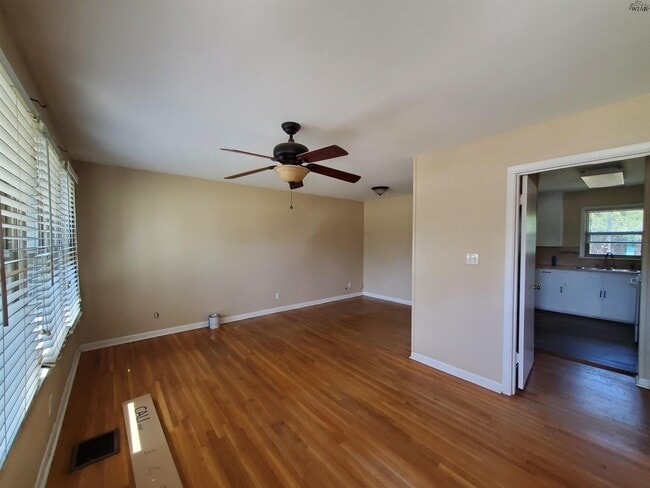 Foto del edificio - 4402 Phillips Dr