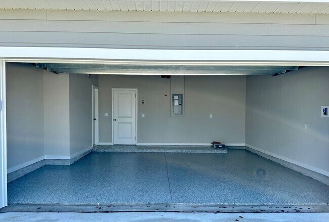 Foto del edificio - New 3 bed/2 bath located in the desired Tr...