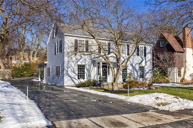 Foto del edificio - 230 San Gabriel Dr