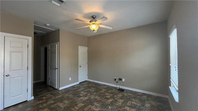 Building Photo - 204 E Buck St