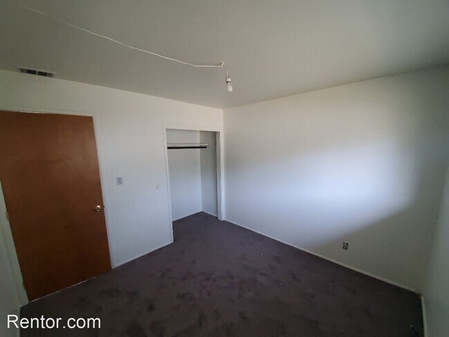 Building Photo - 4 br, 2 bath House - 4169 Sunny Circle Dr