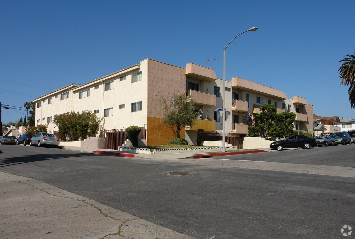 4475 Rosewood Ave, Los Angeles, CA 90004 Apartments in Los Angeles