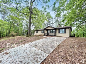 Building Photo - 8937 Tweeddale Dr