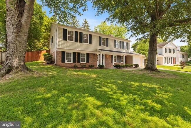 Foto del edificio - 8326 Briar Creek Dr