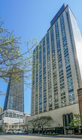 Primary Photo - 777 N Michigan Ave