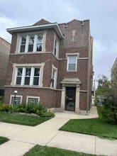 Building Photo - 62 W 74th St