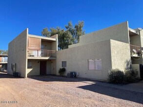 Building Photo - 2802 E Monte Cristo Ave